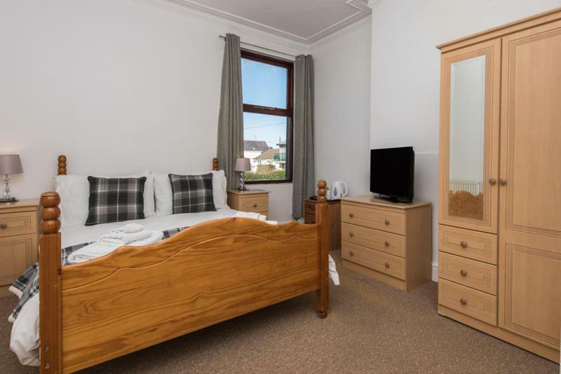 Glan-Neigr Bar Hotel Rhosneigr Esterno foto